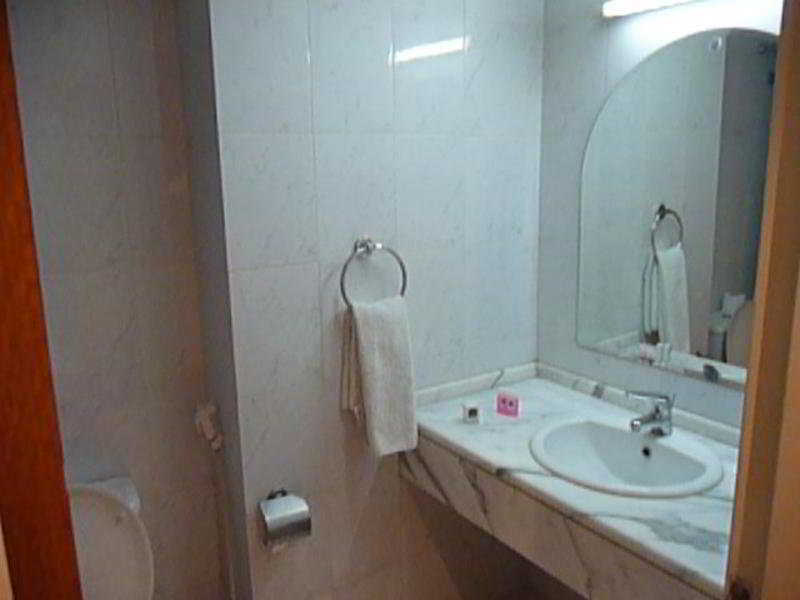 Commodore Hotel Αμμάν Εξωτερικό φωτογραφία